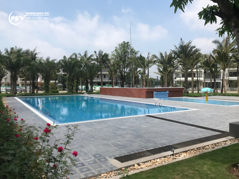 Bể bơi ngoài trời