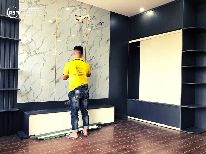 Đội ngũ PSV đang thi công điện nước cho căn biệt thự 4 tầng tại Ecopark Hưng Yên