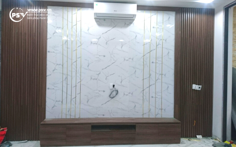 Vách tường kệ tivi đặt tại phòng ngủ master